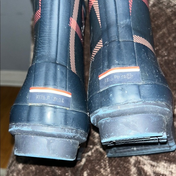 Tommy Hilfiger Blue  and Red Plaid Boots with Gold Zipper - Picture 4 of 8